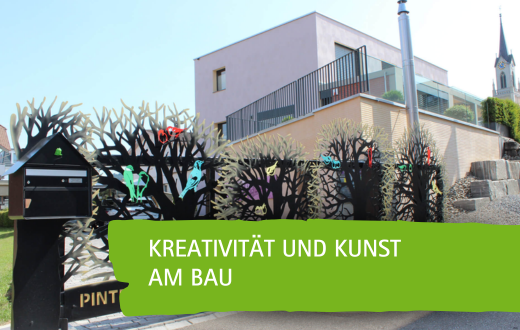 Besonders kunstvolles Einfahrtstor